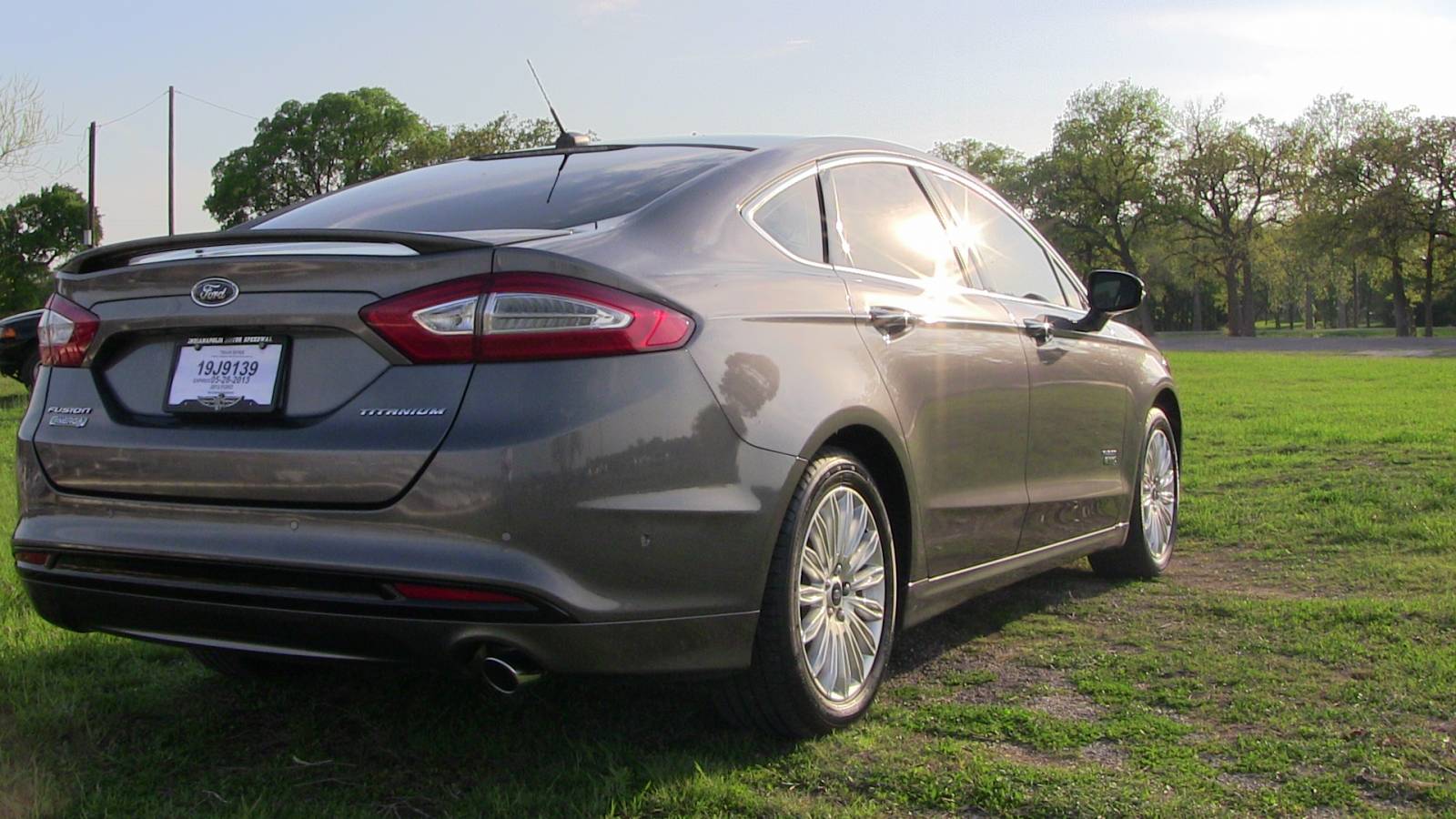Rear quarter view of the Fusion